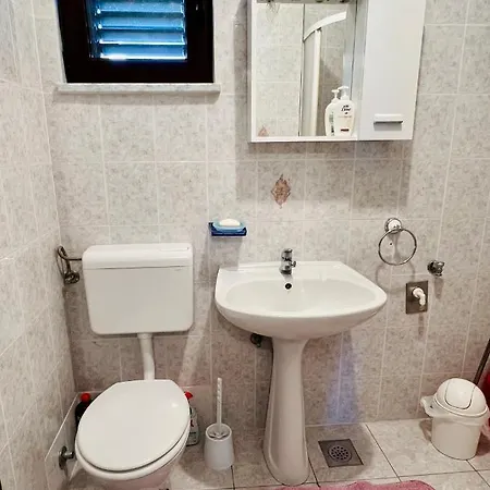 Sunny Retreat Lägenhet Malinska
